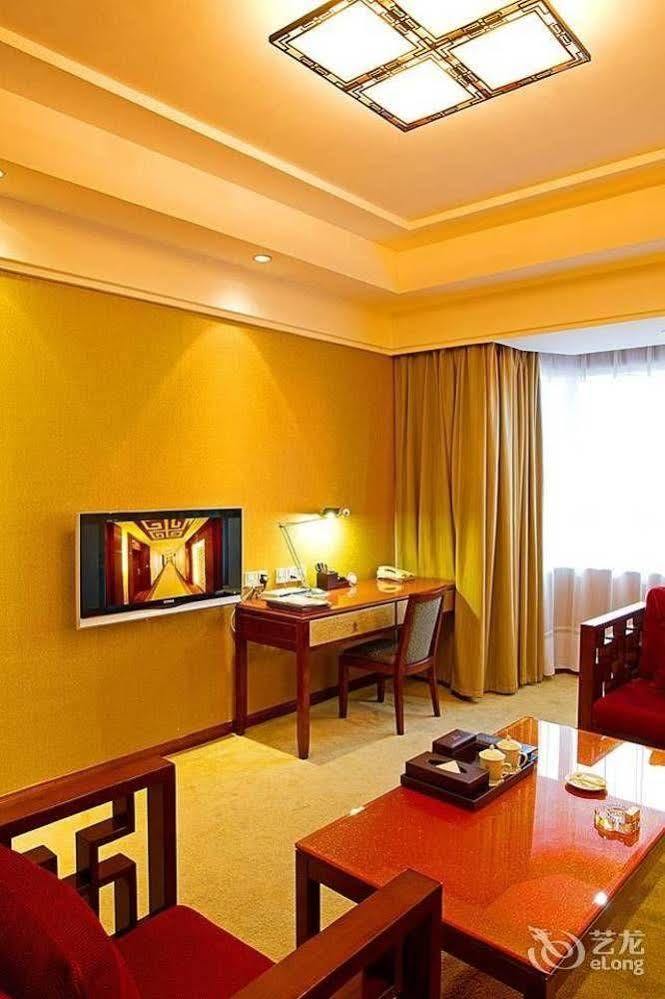 Taohualing Hotell Yichang Eksteriør bilde
